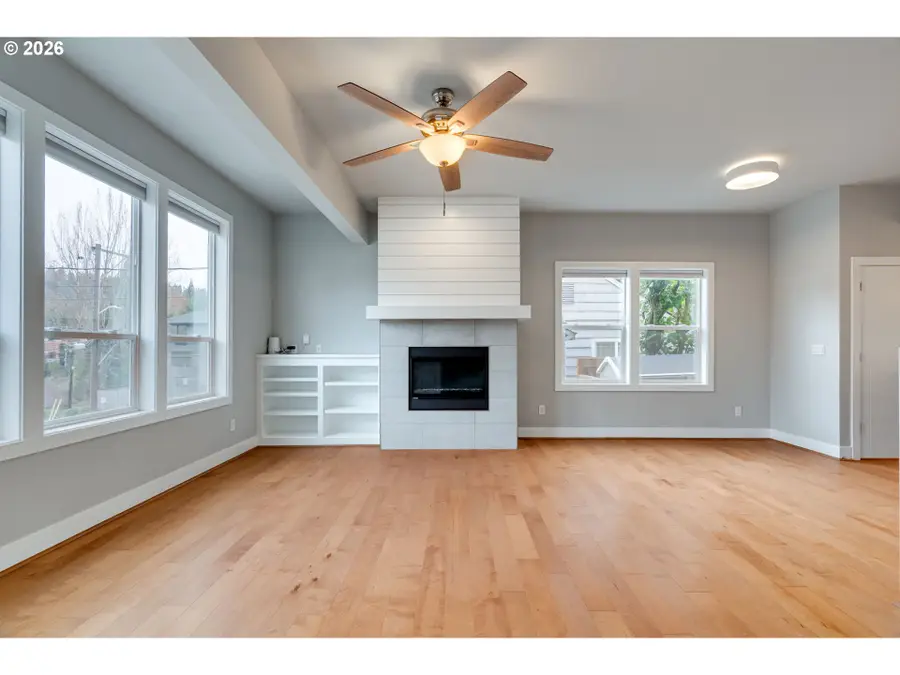 3014 SW Iowa St, Portland, OR 97239 - #2