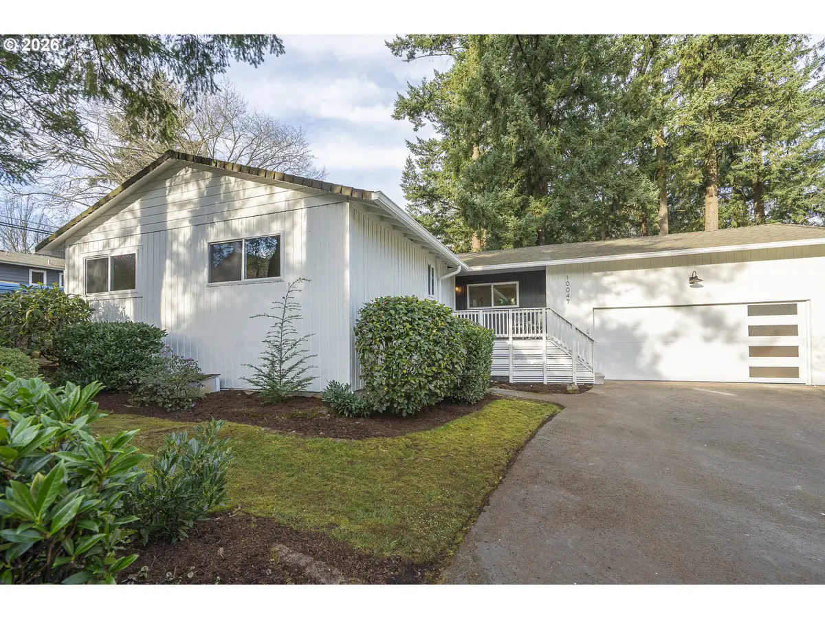 10047 SW 25th Ave, Portland, OR 97219 - #1