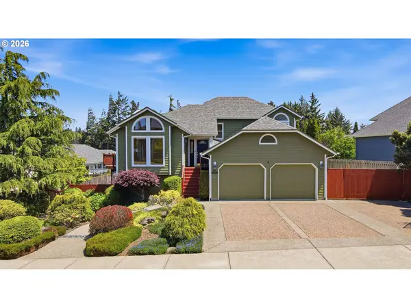 2707 Alder Ridge Dr, NorthBend, OR 97459