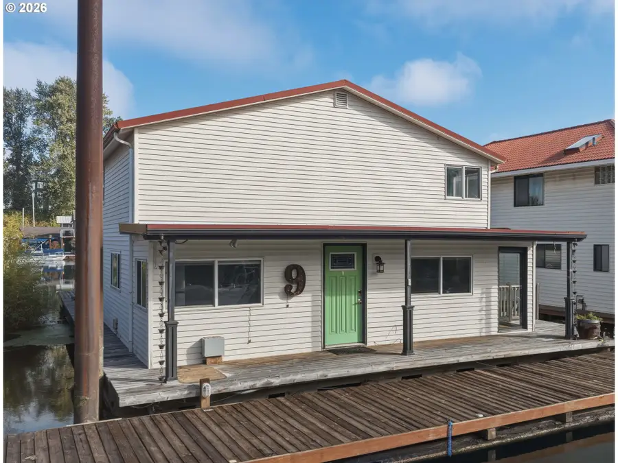 205 N Bridgeton Rd #W-9, Portland, OR 97217 - #2