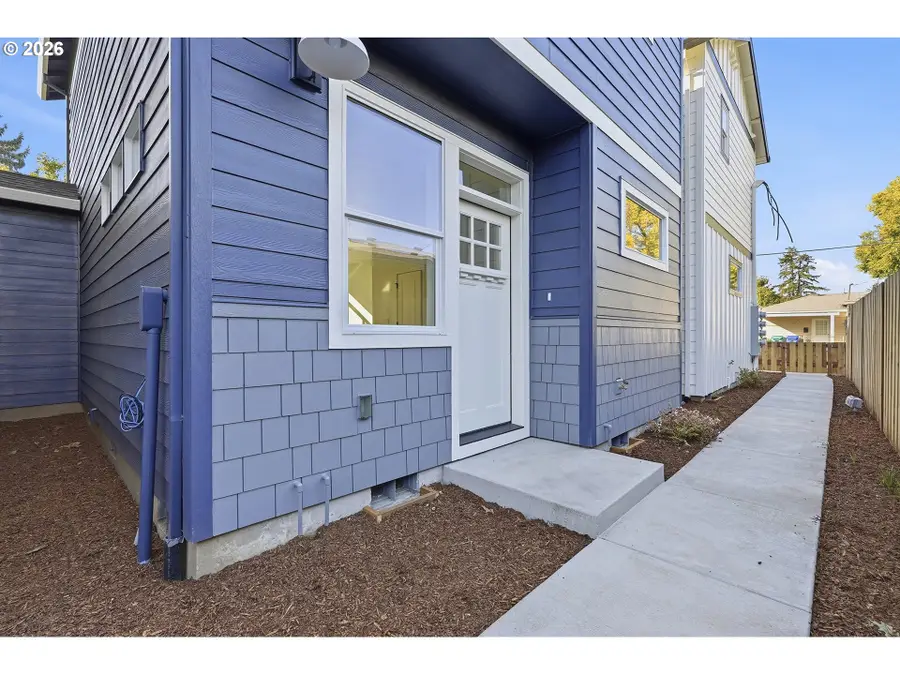 8718 SE Bybee Blvd, Portland, OR 97266 - #3