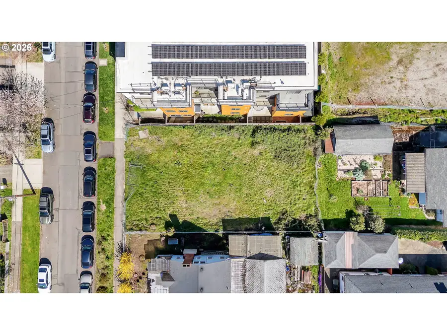 6810 N Greenwich Ave, Portland, OR 97217 - #3