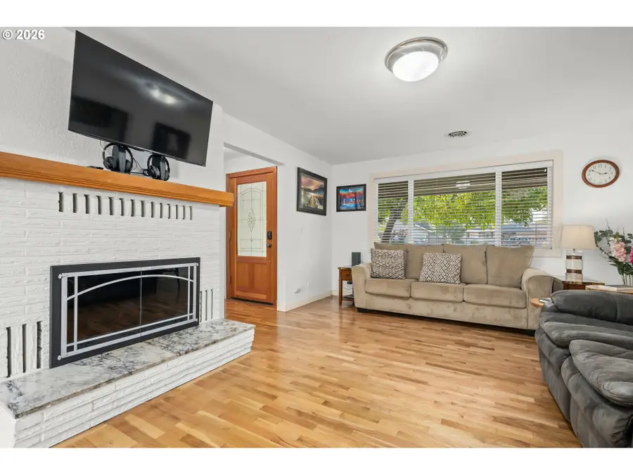 2760 Elysium Ave, Eugene, OR 97401 - #2