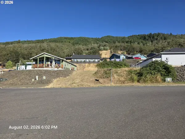 411 Clark St, MyrtleCreek, OR 97457