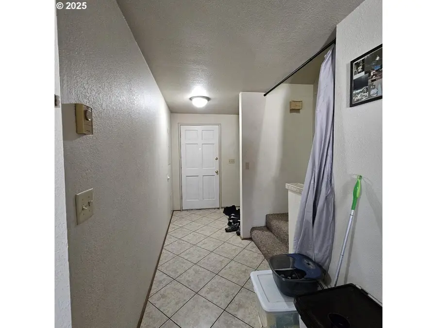 165 Loop Rd, Tri City, OR 97457 - Image #2