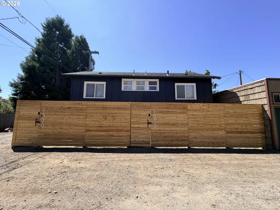 1310 Washington Aly, Eugene, OR 97401 - #2