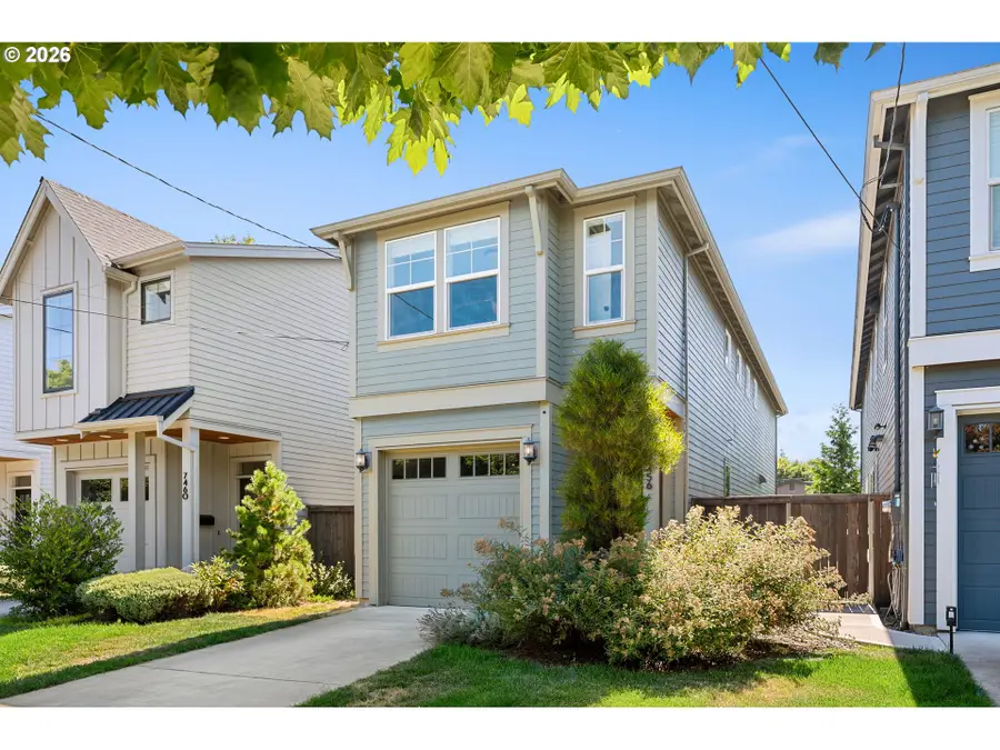 7456 N Stockton Ave, Portland, OR 97203 - #3