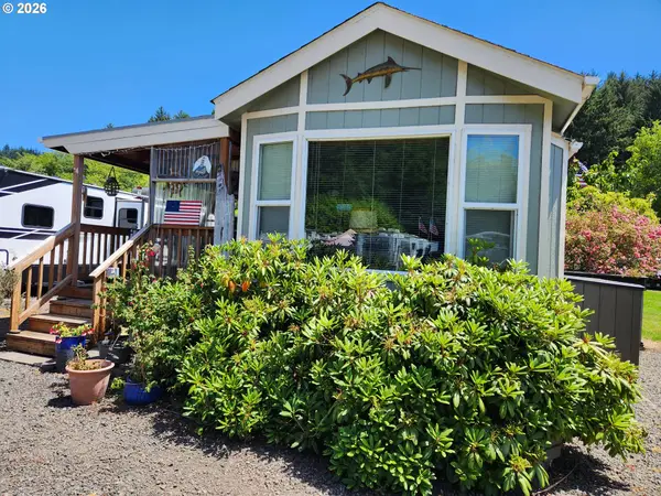 105 Beach Blvd #70, WinchesterBay, OR 97467