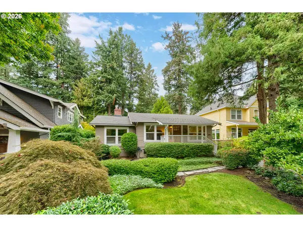 676 9th St, LakeOswego, OR 97034