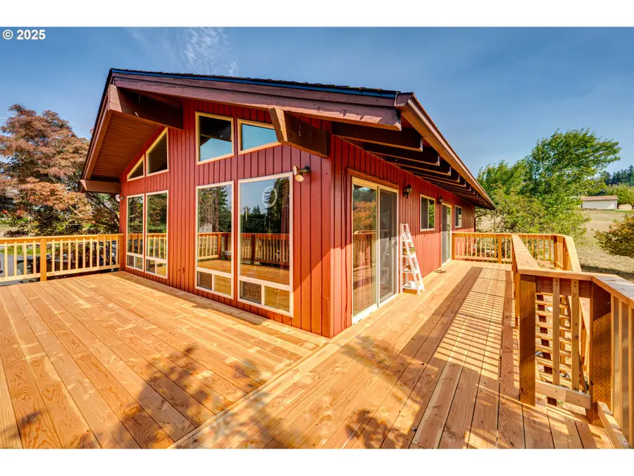 1415 Cloverdale Rd, Kalama, WA 98625 - Image #3