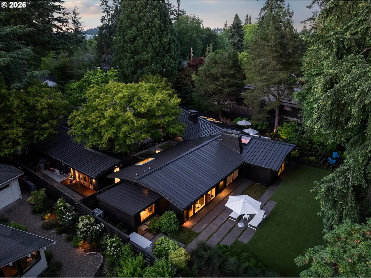 10200 SW Hawthorne Ln, Portland, OR 97225 - #1