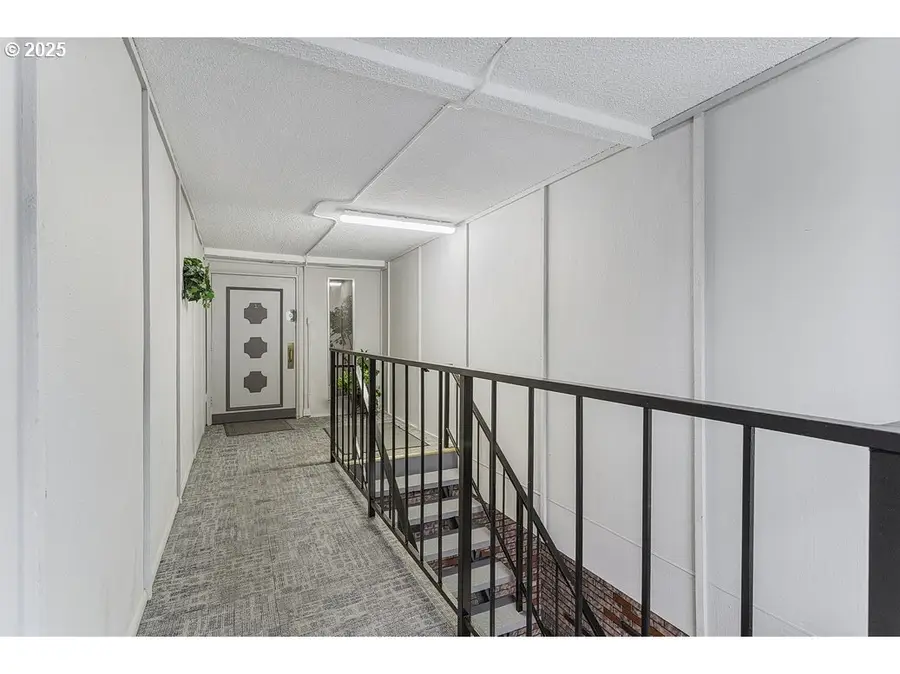 311 NE 85th St #X, Vancouver, WA 98665 - Image #2