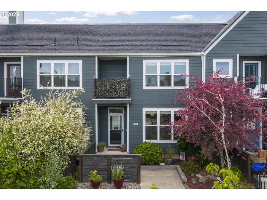 1421 NE Market Dr, Fairview, OR 97024 - #2