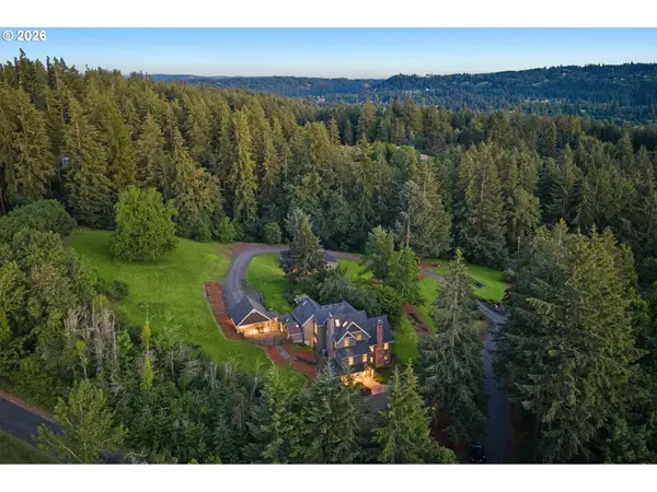 21250 S Wisteria Rd, WestLinn, OR 97068