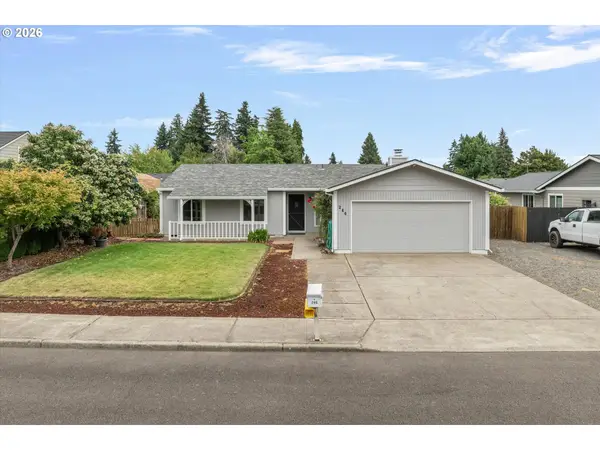246 SW 9th Ave, Canby, OR 97013