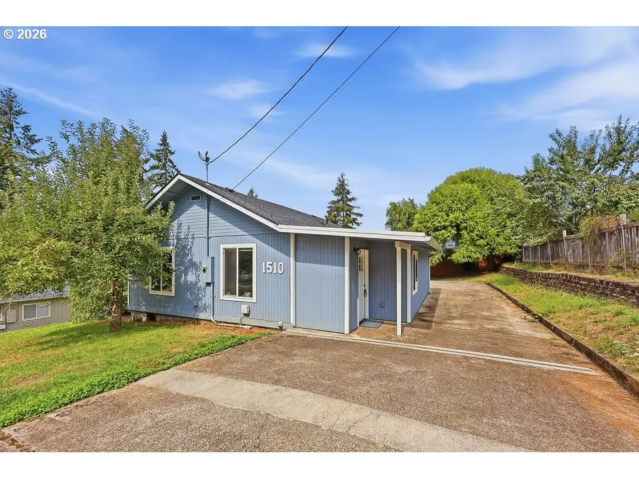 1510 E Taylor Ave, Cottage Grove, OR 97424 - #2