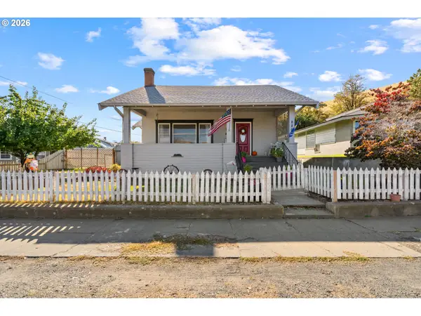220 W Center St, Heppner, OR 97836