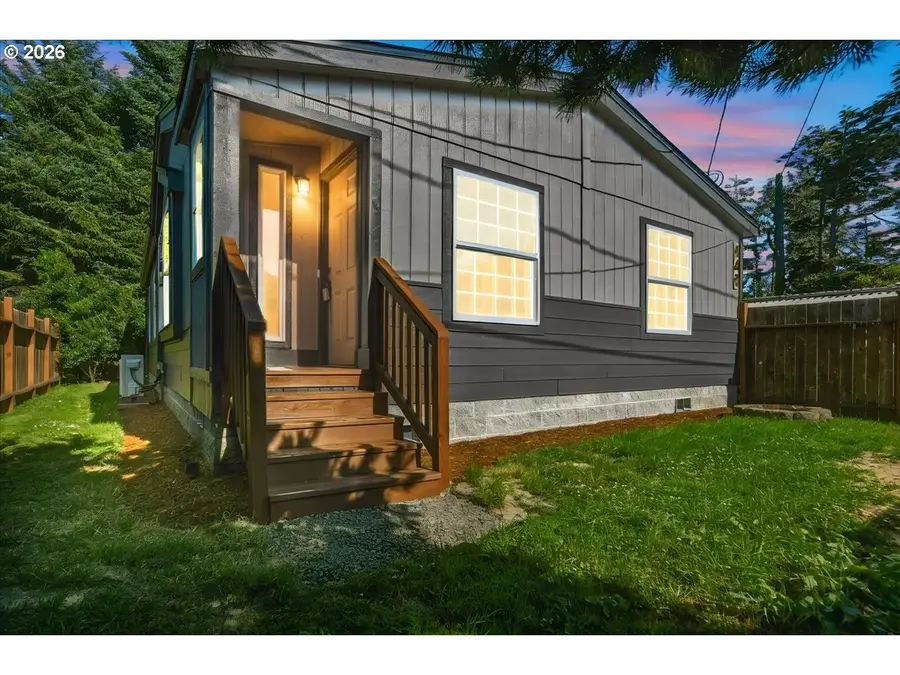 648 S Coral St, Rockaway Beach, OR 97136 - #2