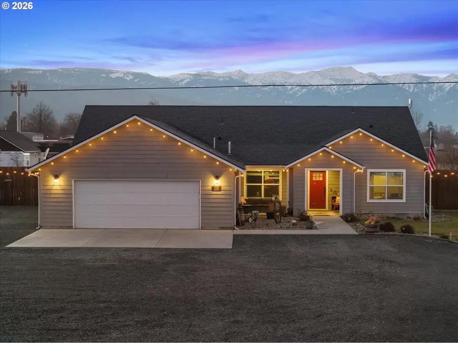 1310 D St, Baker City, OR 97814 - Image #3