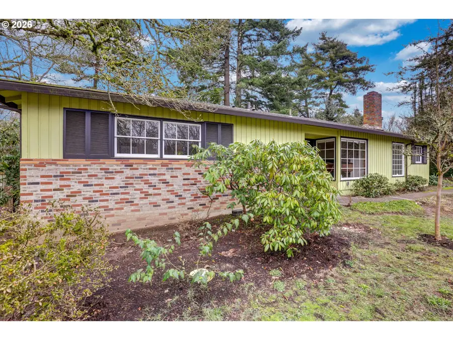 5537 SW Seymour Ct, Portland, OR 97221 - Image #2