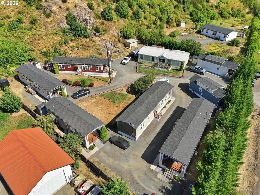 45161 Mckenzie Hwy, Walterville, OR 97489 - #3