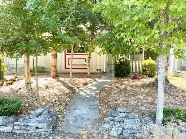 685 Morse St, Ryderwood, WA 98581