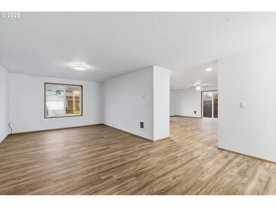 107 Mission Rd, Kelso, WA 98626 - Image #3