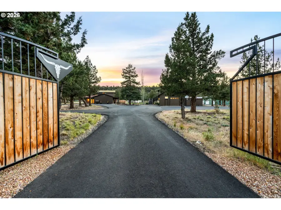 2609 NW 101st Ln, Redmond, OR 97756 - #3