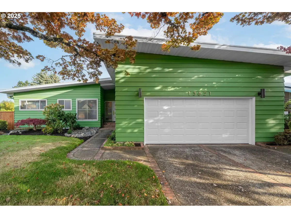 13621 NE Fremont Ct, Portland, OR 97230 - Image #1