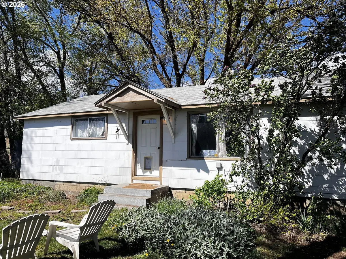 82807 Highway 216, Tygh Valley, OR 97063 - #1