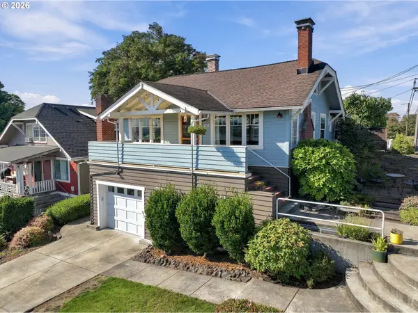 301 S 2nd St, StHelens, OR 97051