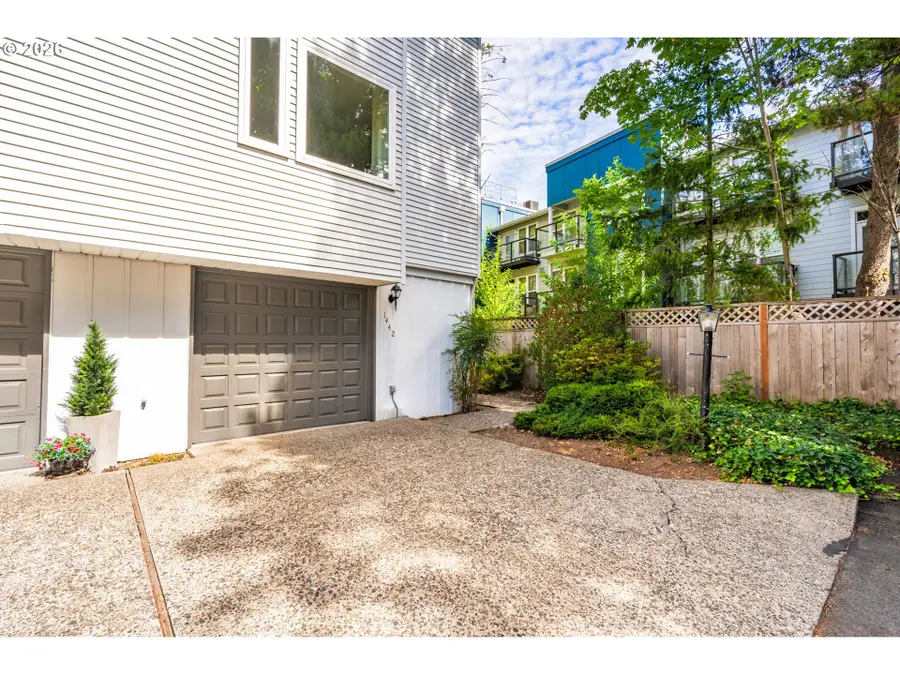 1442 SW 66th Ave, Portland, OR 97225 - #2