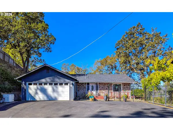 516 SE Colorado Dr, Roseburg, OR 97470