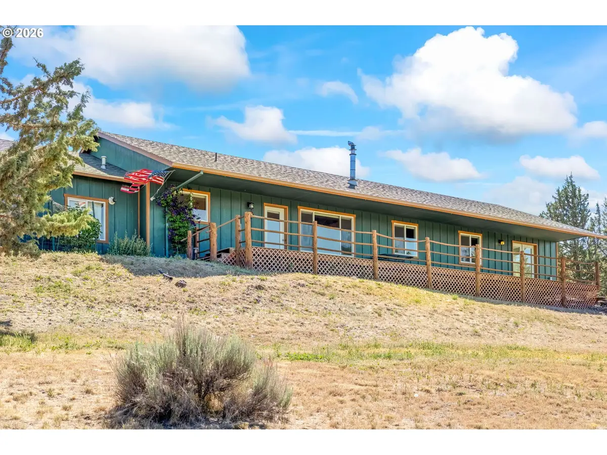 6997 SE Scenic Dr, Prineville, OR 97754 - #1