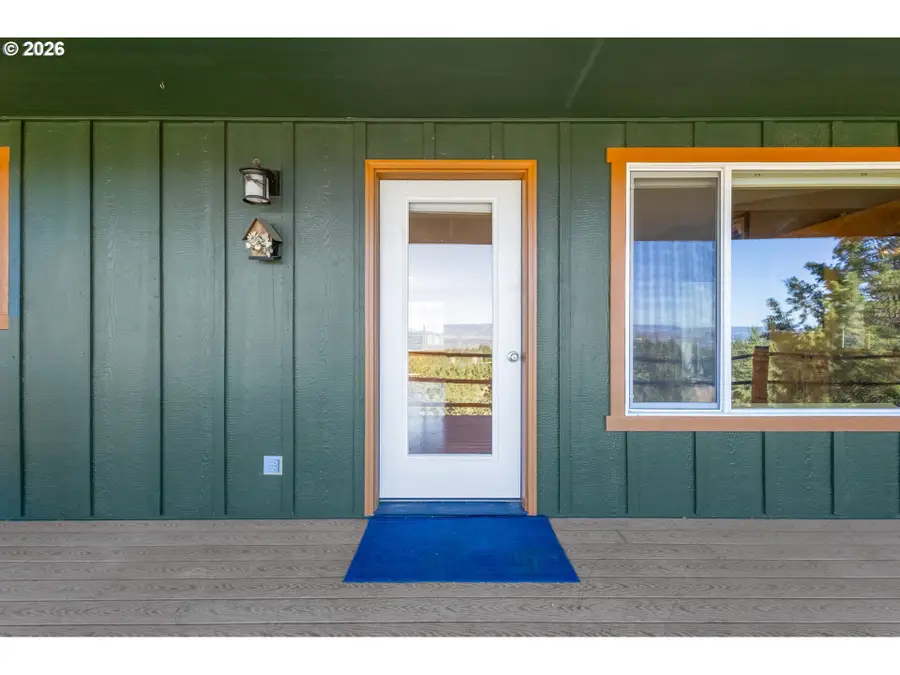 6997 SE Scenic Dr, Prineville, OR 97754 - #3