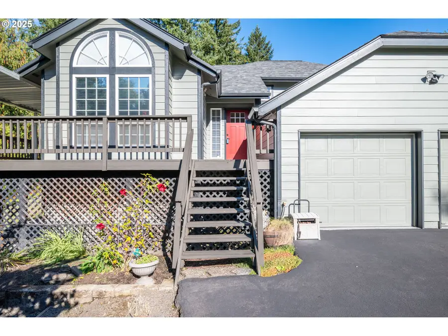 724 Ostrander Rd, Kelso, WA 98626 - Image #3