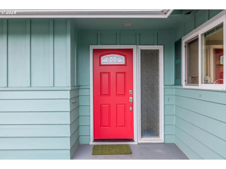 16540 SW Royalty Pkwy, King City, OR 97224 - Image #3