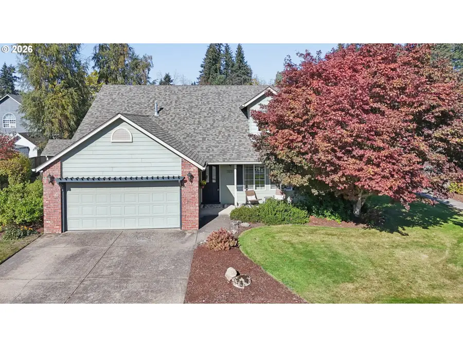 1481 E Burnett St, Stayton, OR 97383 - #3