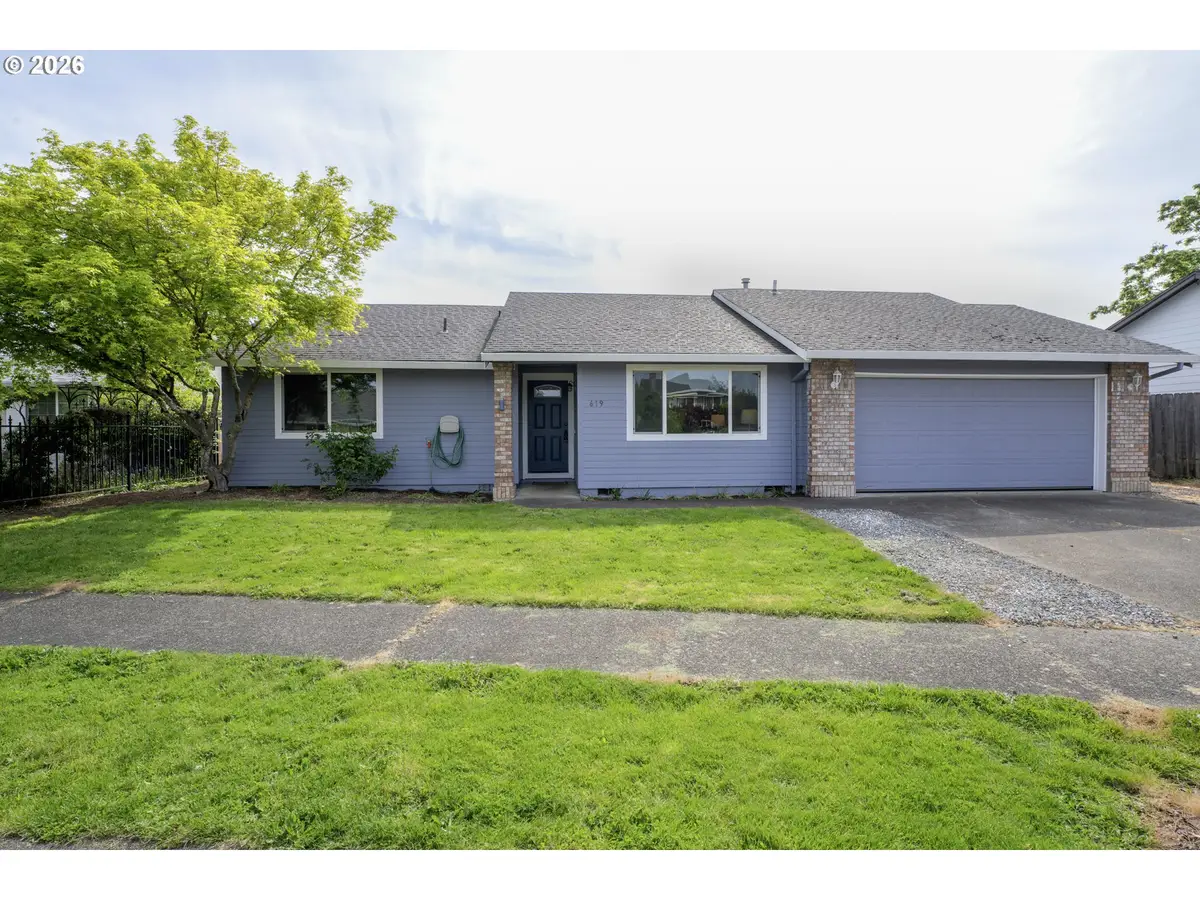 619 Wedgewood Dr, Molalla, OR 97038 - #1