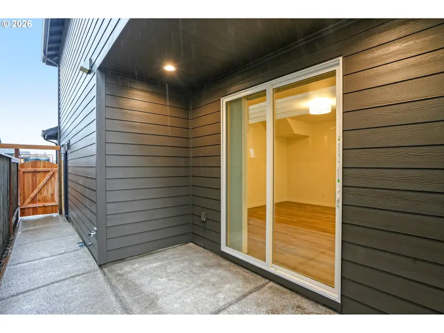 1680 SE Barberry Ave, Dallas, OR 97338 - #3