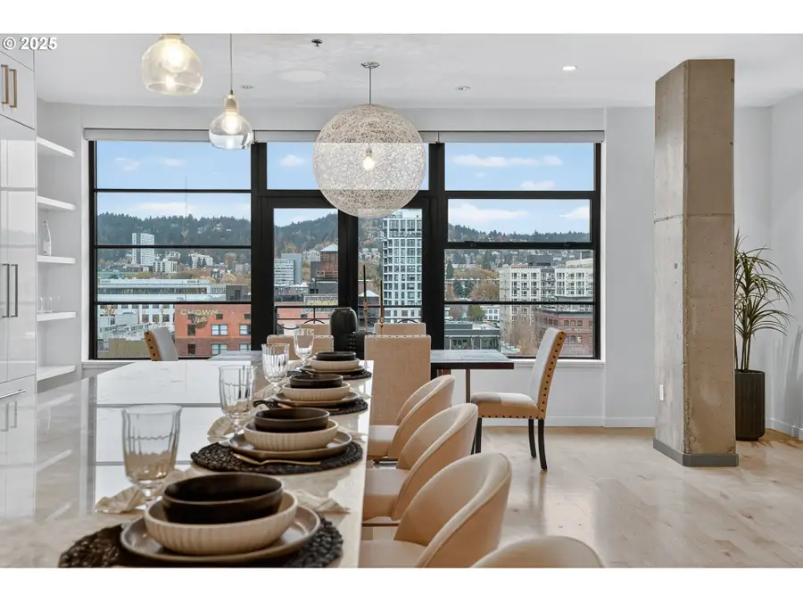 420 NW 11th Ave #1009, Portland, OR 97209 - Image #2