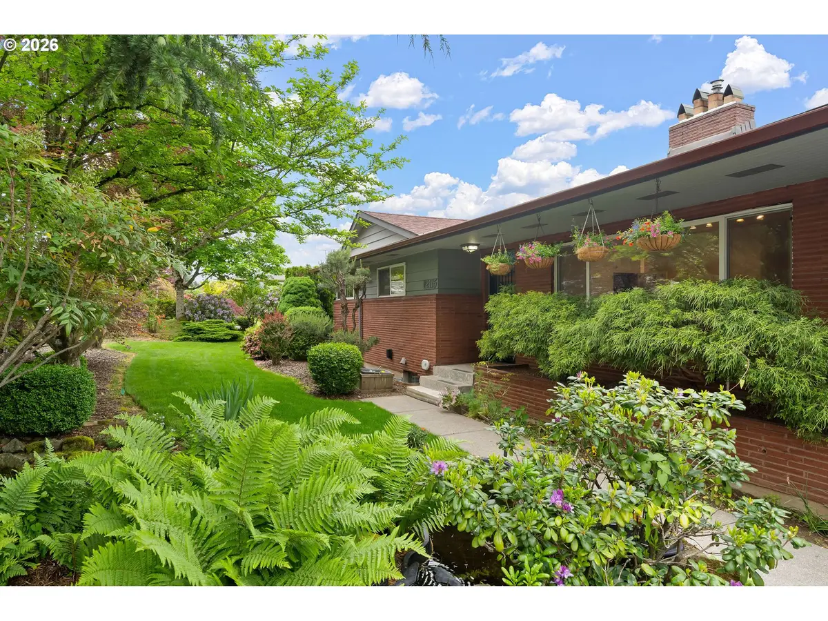 12115 NE Fremont St, Portland, OR 97220 - #1