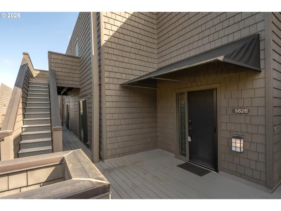 5826 S Riverpoint Ln, Portland, OR 97239 - #2