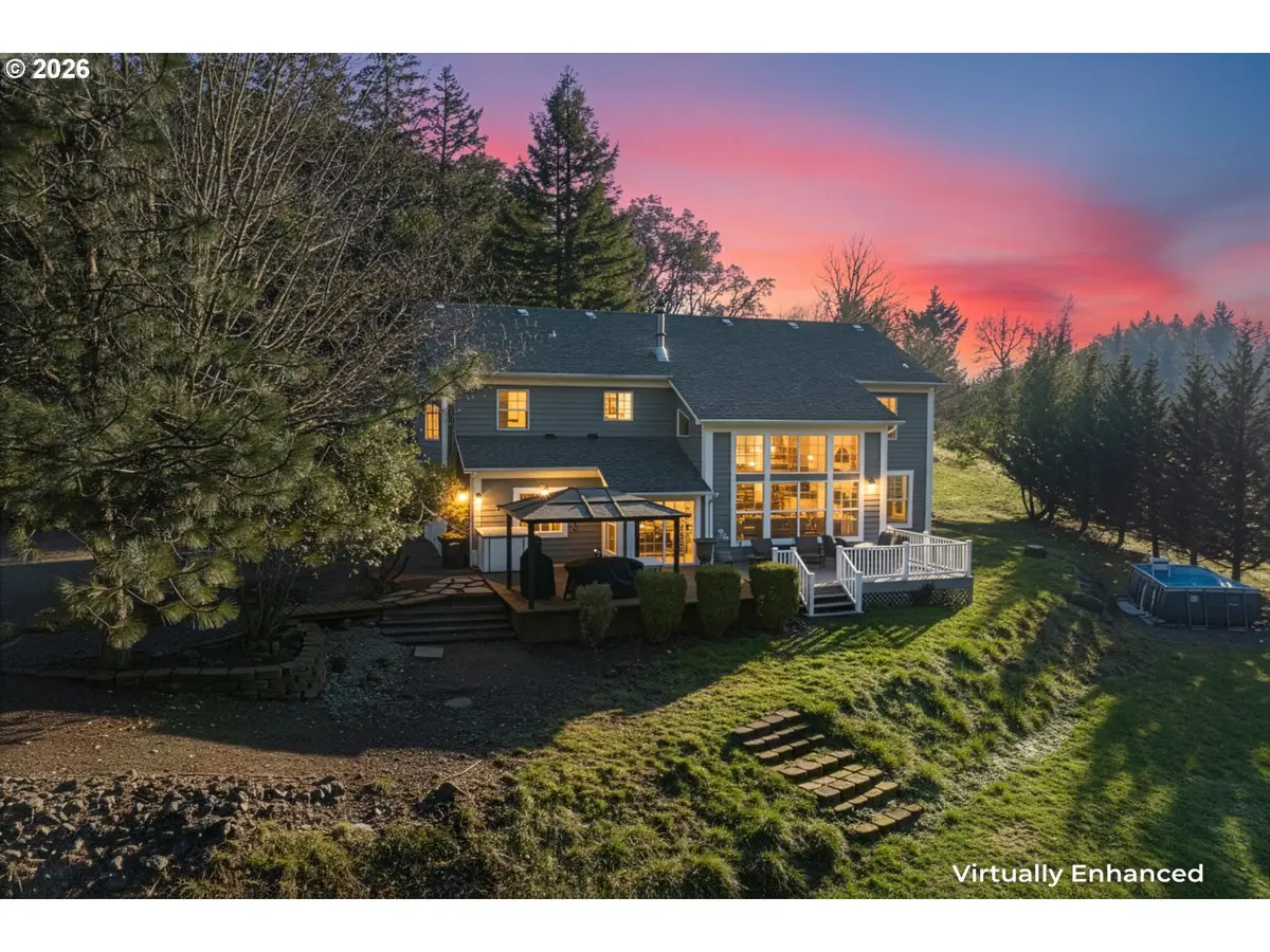 1040 Arcadia Dr, Roseburg, OR 97471 - Image #1