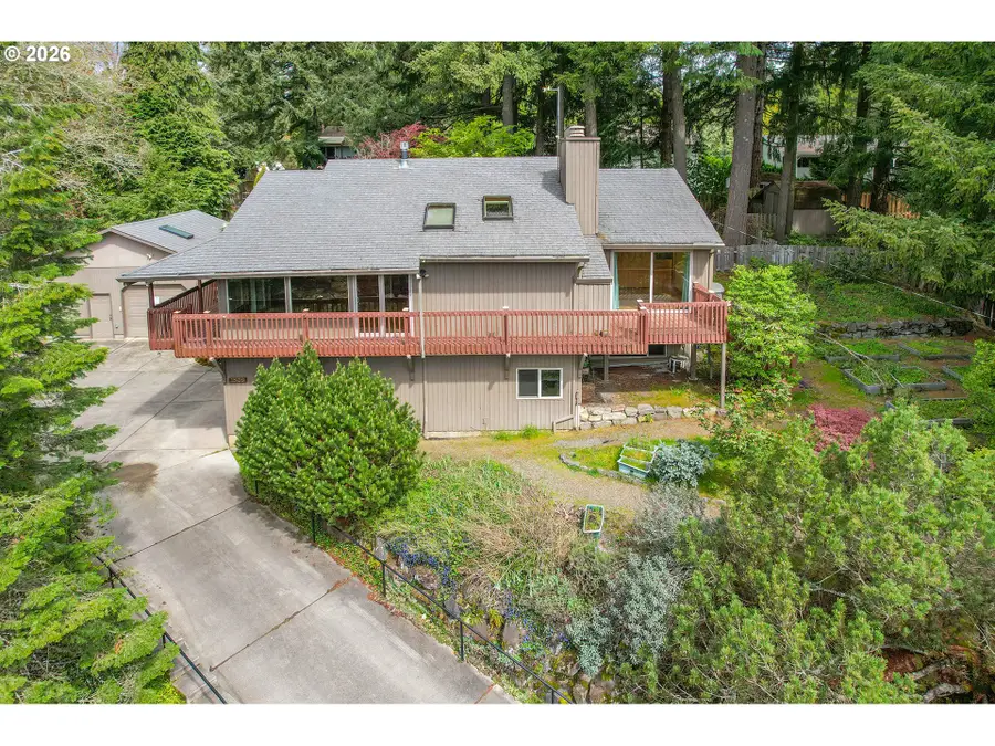 1839 SW Collins Ct, Portland, OR 97219 - #2