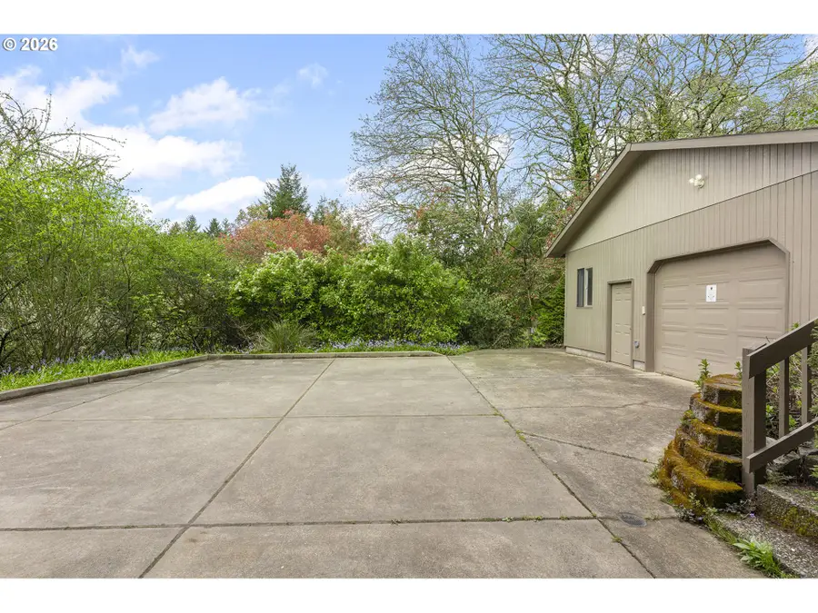 1839 SW Collins Ct, Portland, OR 97219 - #3