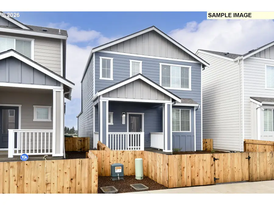 1392 Owl Ave, Woodburn, OR 97071 - #2