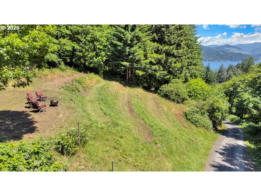 35235 Row River Rd, Cottage Grove, OR 97424 - #3