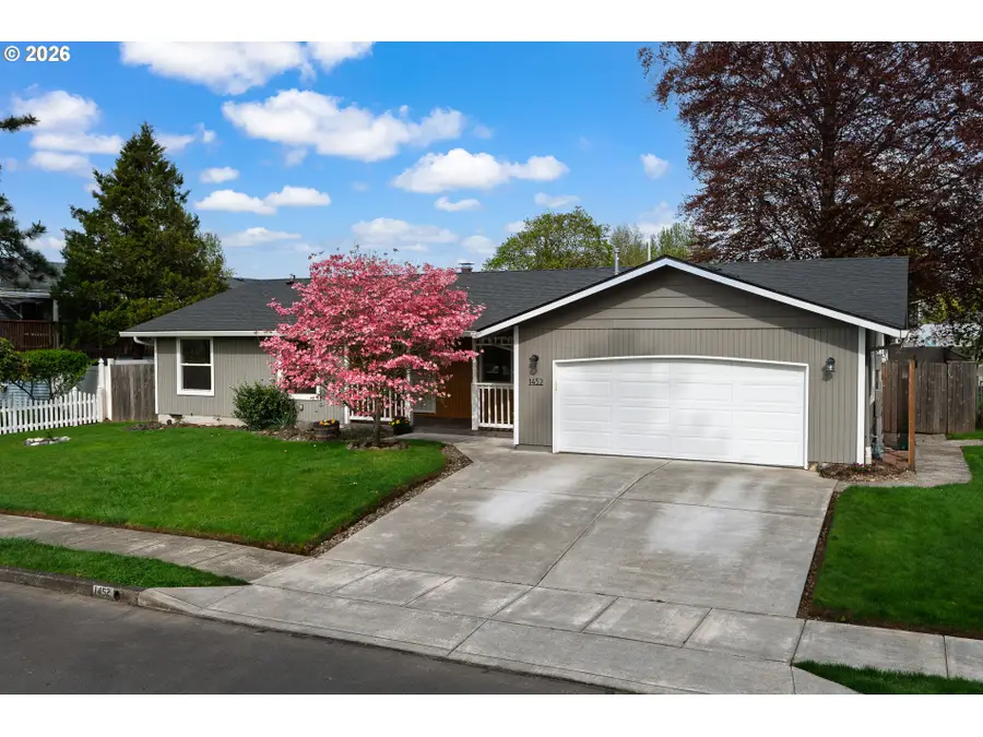1452 NE Centurion Dr, Gresham, OR 97030 - #3