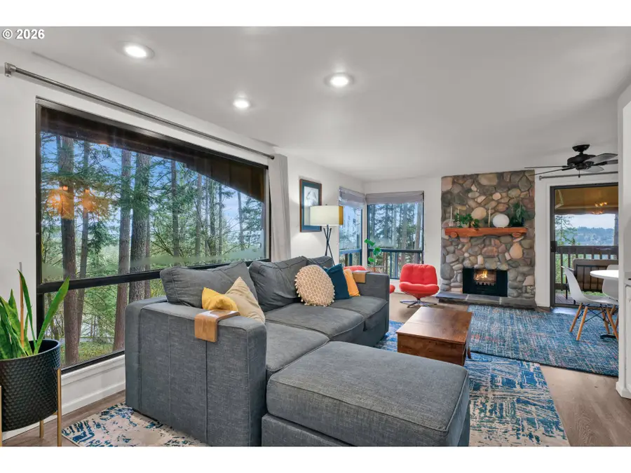 126 Treehill Loop, Eugene, OR 97405 - #2